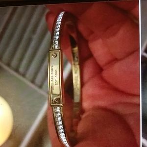 EUC. Michael kors gold bracelet.